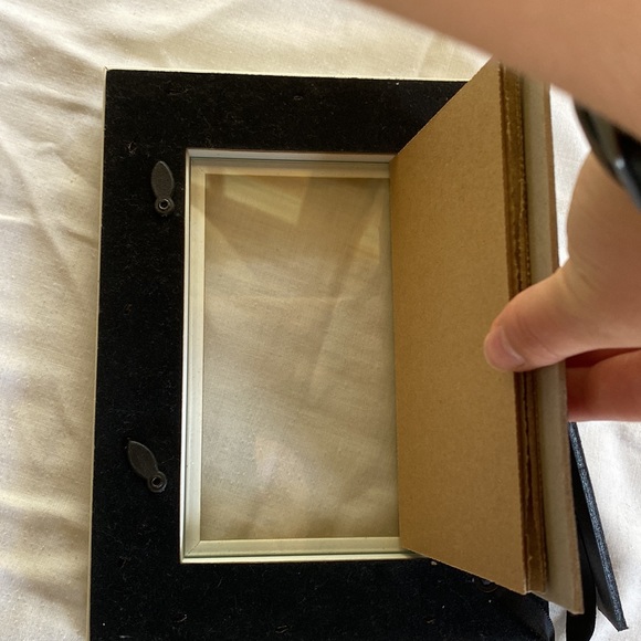 Gold and Cream picture frame - Picture 3 of 4